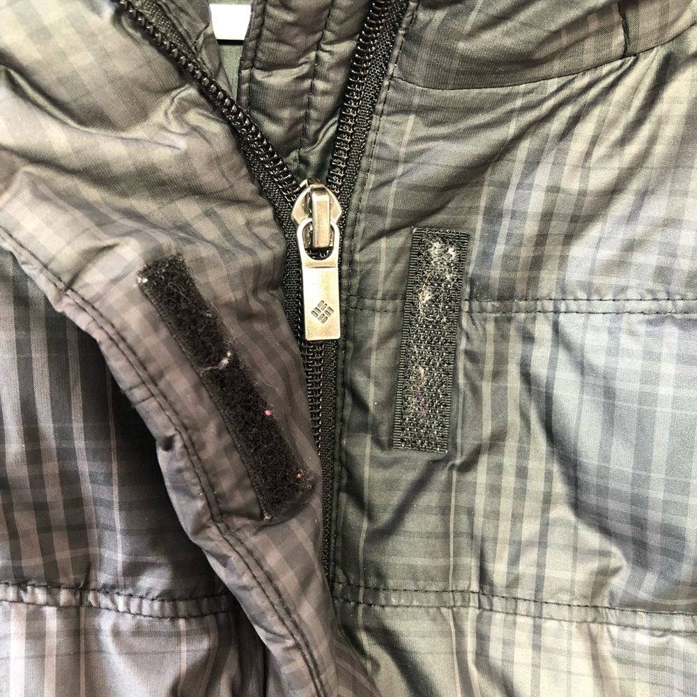 ⭐️ Woman’s Gray Plaid Columbia Omni Shield Down Puffer Coat Jacket Size MEDIUM - Picture 4 of 16